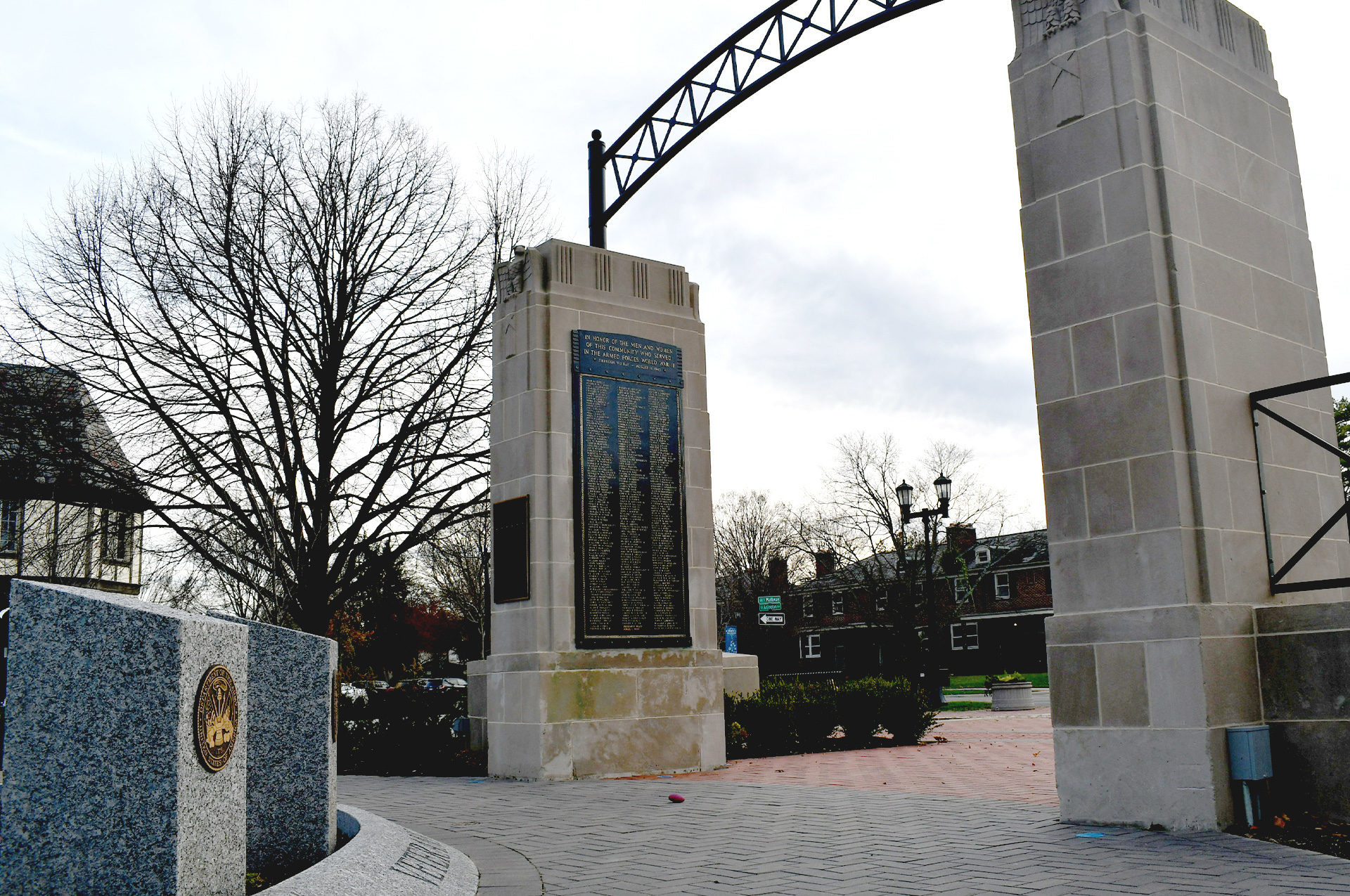 Veterans Plaza Arch